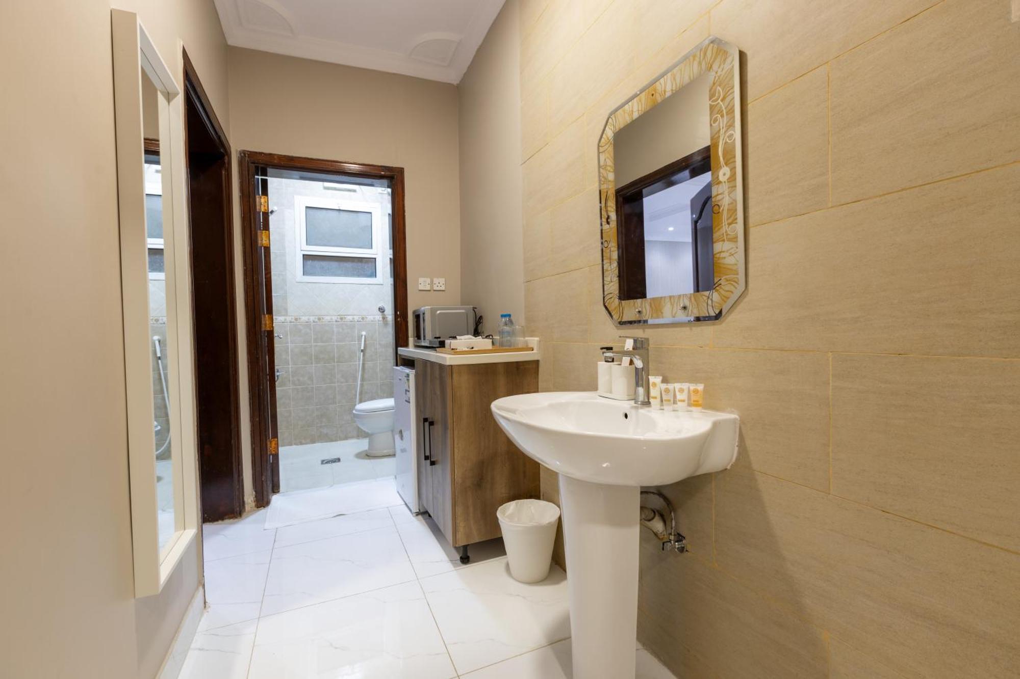 マディーナAl-Rajhi Luxury Modern Flats - Nozol Noor 6アパートメント エクステリア 写真